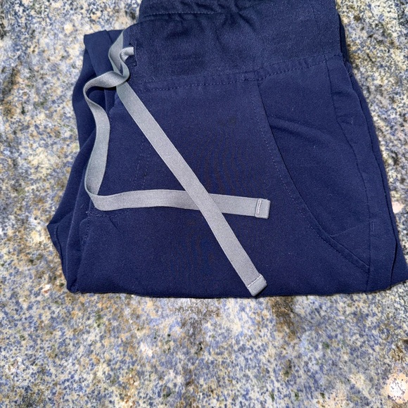 Figs Pants - Figs Women's Joggers in Navy with Gray Details XS